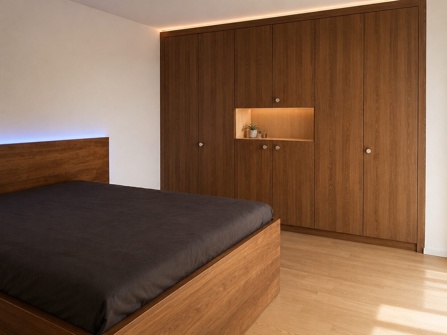 Camera da letto su misura in abete